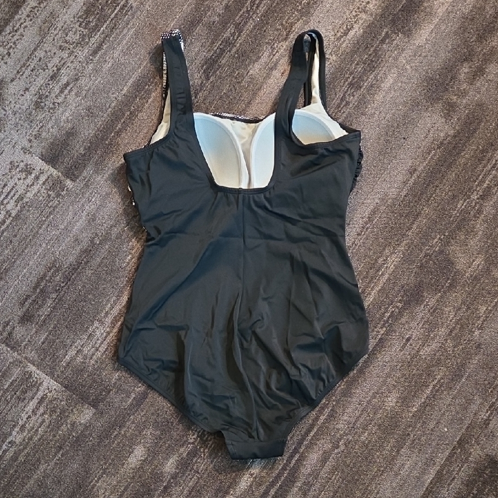 Reebok Black and White One-Piece Swimsuit - Picture 3 of 5